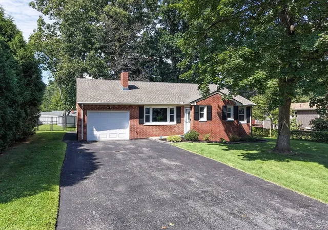 Photo 1 of Sale Pending at 114 Fenway Dr, Springfield, MA 01119 | MLS# 73569259 | Listing updated on 2026-09-10