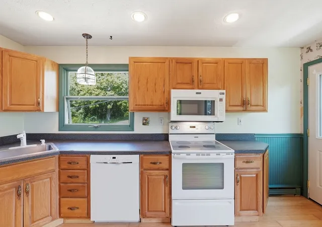 Photo 4 of Single family home for sale at 66 Pierce Rd, West Brookfield, MA 01585 | MLS# 73557062 | Listing updated on 2026-10-03