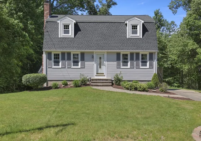 2nd image of 8 Walker Rd, Franklin, MA 02038 | MLS# 73530605