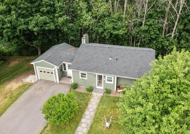 Homes for sale in Gardner, MA | 89 Jonathan St, Gardner, MA 01440 | MLS# 73539489