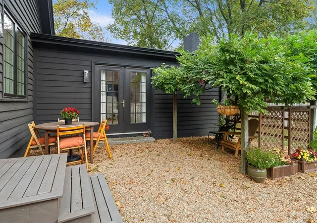 Photo 3 of Single family home for sale at 37 Moulton St, Newburyport, MA 01950 | MLS# 73537580 | Listing updated on 2026-10-03