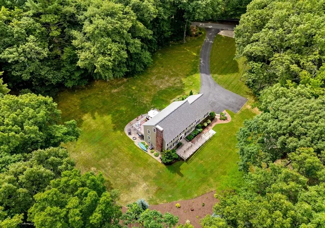 3rd image of 470 Lost Lake Dr, Groton, MA 01450 | MLS# 73568216