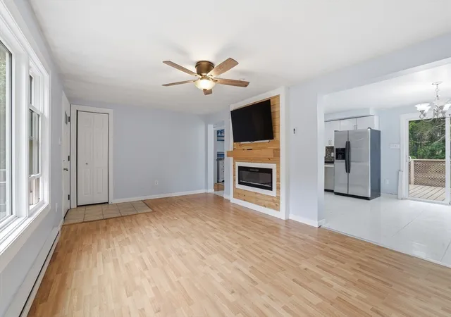 5th image of 135 Bedford St, Lakeville, MA 02347 | MLS# 73540922