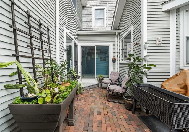 4th image of 48 Vly Bch Ave, Hull, MA 02045