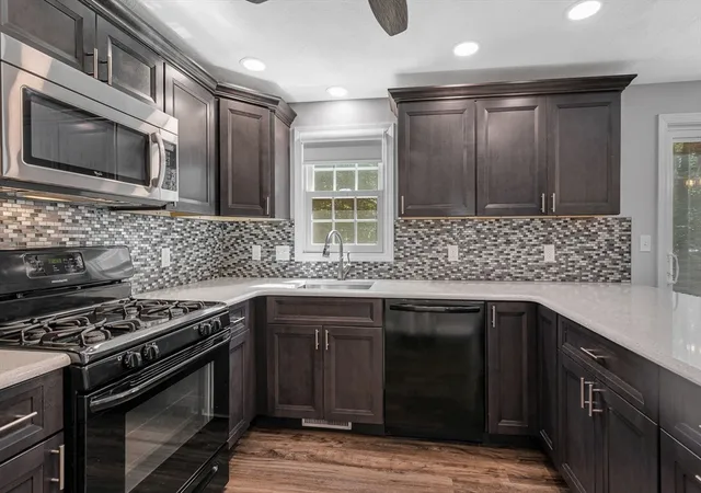 Photo 3 of Condo for sale at 759 Wellman Ave #759, North Chelmsford, MA 01863 | MLS# 73563686 | Listing updated on 2026-08-18