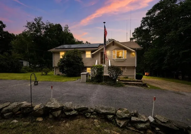 42nd image of 350 Se Main St, Douglas, MA 01516 | MLS# 73568095