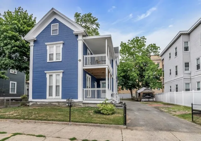 2nd image of 15 Hanover St, Lynn, MA 01902 | MLS# 73551062