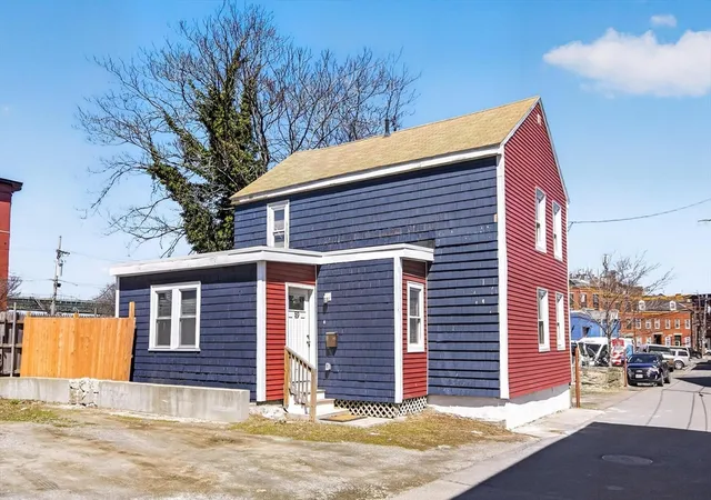 Homes for sale in Chelsea, MA | 50 Division, Chelsea, MA 02150 | MLS# 73500861