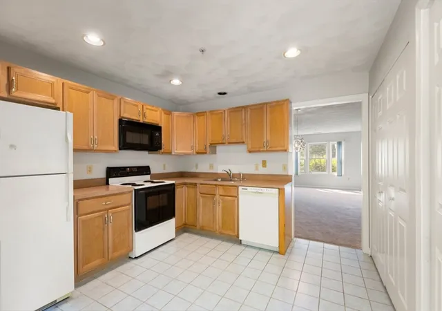 Photo 4 of Condo for sale at 396 Boston Rd #302, Billerica, MA 01821 | MLS# 73569957 | Listing updated on 2026-09-03