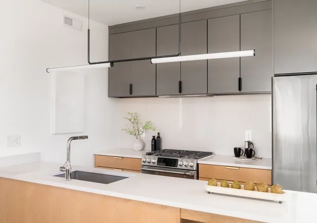 3rd image of 182 Tremont St #5A, Somerville, MA 02143 | MLS# 73500444