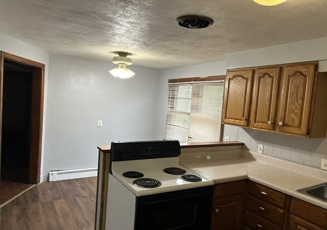 Photo 3 of Sale Pending at 282 Is Pond Rd, Springfield, MA 01118 | MLS# 73551692 | Listing updated on 2026-08-26