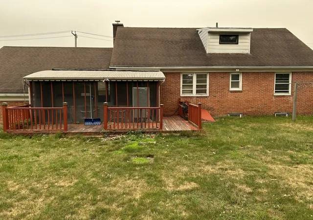 Photo 8 of Sale Pending at 282 Is Pond Rd, Springfield, MA 01118 | MLS# 73551692 | Listing updated on 2026-08-26