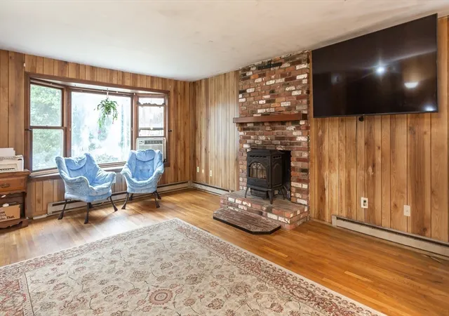 5th image of 286 S Worcester St, Norton, MA 02766 | MLS# 73495039