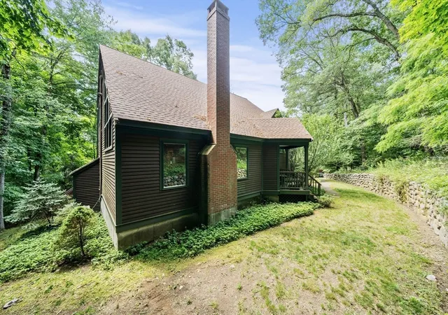 4th image of 2 Off King Way, Groveland, MA 01834 | MLS# 73539569