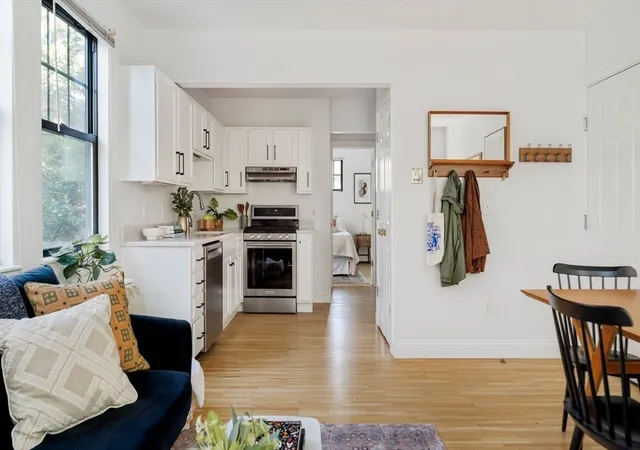 4th image of 241 River Street #6, Cambridge, MA 02139 | MLS# 73532948