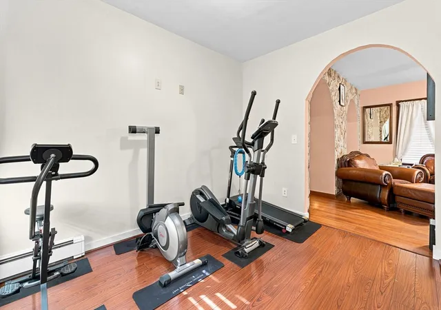 28th image of 33 George St, New Bedford, MA 02744 | MLS# 73566042
