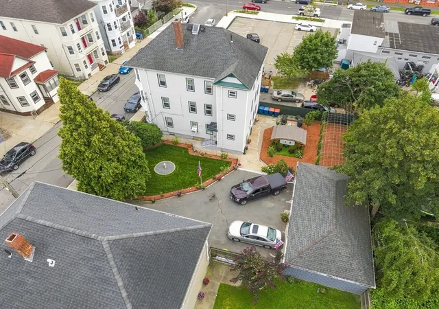 2nd image of 33 George St, New Bedford, MA 02744 | MLS# 73566042