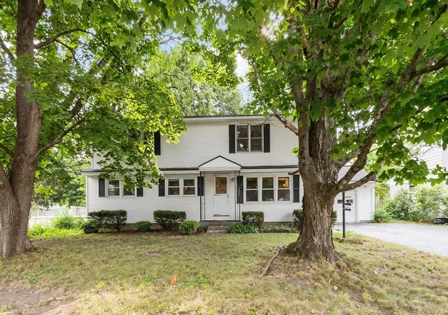 2nd image of 16 Hobson St, Leominster, MA 01453 | MLS# 73553906