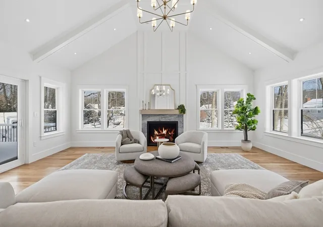 4th image of 1 Plymouth Rd, Winchester, MA 01890 | MLS# 73498293