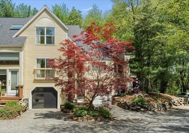 2nd image of 8 Deer Path #8, Hudson, MA 01749 | MLS# 73553842