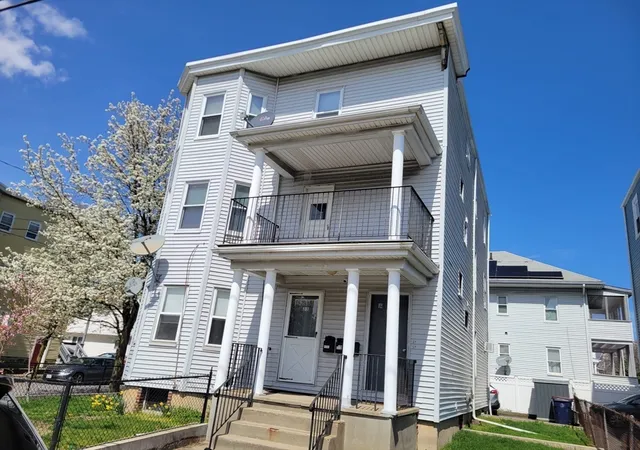 Homes for sale in Everett, MA | 21 Bryant St, Everett, MA 02149 | MLS# 73505560