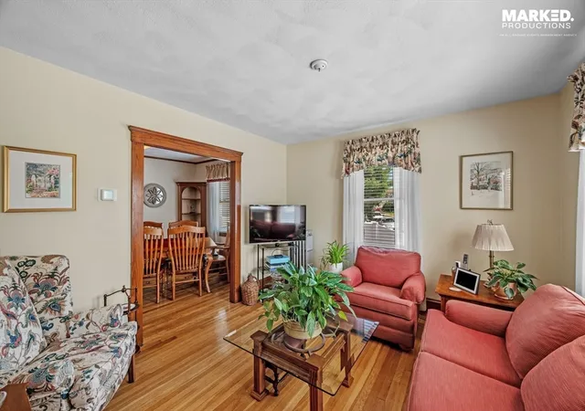 5th image of 354 Lynn St, Malden, MA 02148 | MLS# 73556231