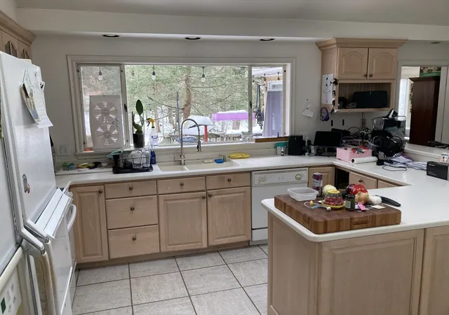 Photo 3 of Single family home for sale at 6 Partridge Ln, Lincoln, MA 01773 | MLS# 73555607 | Listing updated on 2026-08-08