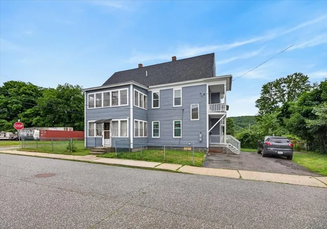 Homes for sale in Palmer, MA | 1644 1646 N Main St, Palmer, MA 01069 | MLS# 73543213