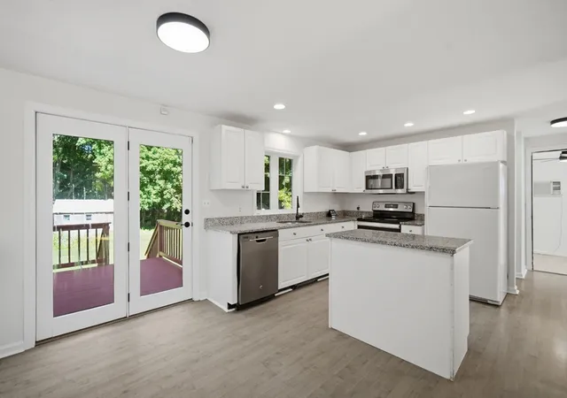 4th image of 84 Chester, Worcester, MA 01605 | MLS# 73561350
