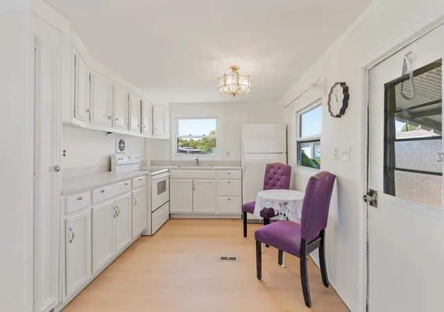 Homes for sale in Foxboro, MA | 131 Washington St #29, Foxboro, MA 02035 | MLS# 73520446