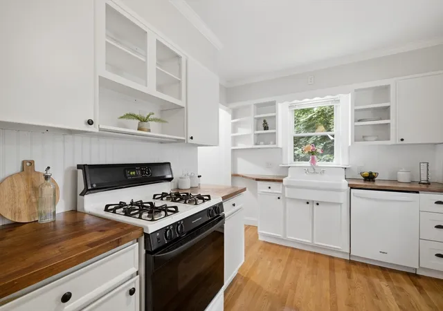 Sale Pending at 76 Woodland Rd, Malden, MA 02148 | MLS# 73568008 | Listing updated on 2026-10-08