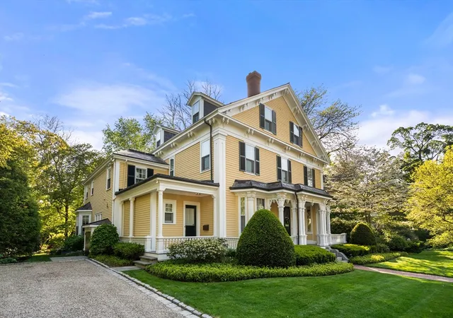 Photo 1 of Sale Pending at 292 Franklin St, Newton, MA 02458 | MLS# 73498126 | Listing updated on 2026-04-13