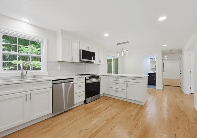 Photo 3 of Single family home for sale at 12 White Ave, Concord, MA 01742 | MLS# 73567420 | Listing updated on 2026-08-28