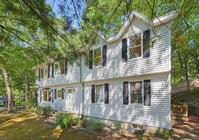 41st image of 12 White Ave, Concord, MA 01742 | MLS# 73567420