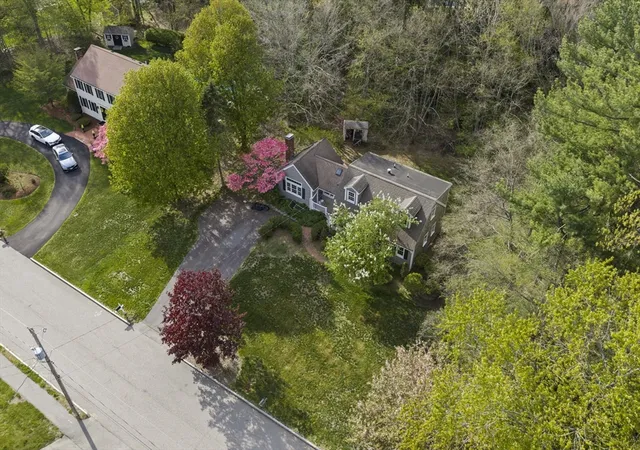 2nd image of 40 Longwater Dr, Hanover, MA 02339 | MLS# 73540558