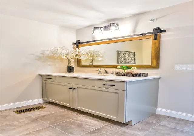 Photo 3 of Sale Pending at 1 Heartwood, Plymouth, MA 02360 | MLS# 73555573 | Listing updated on 2026-08-27