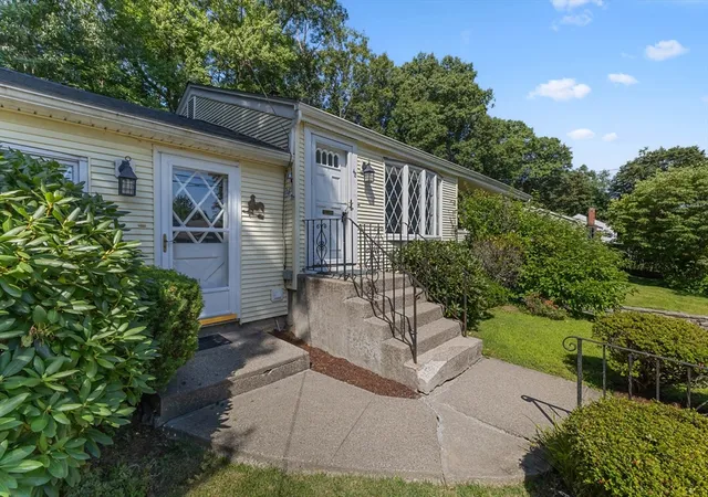 Photo 2 of Sale Pending at 48 Washington St, Shrewsbury, MA 01545 | MLS# 73568543 | Listing updated on 2026-09-15