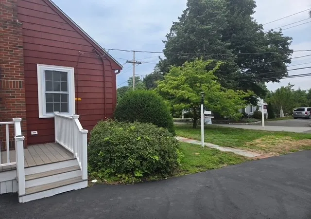 Photo 3 of Sale Pending at 355 South St, Reading, MA 01867 | MLS# 73566522 | Listing updated on 2026-09-23