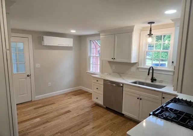 Photo 4 of Sale Pending at 355 South St, Reading, MA 01867 | MLS# 73566522 | Listing updated on 2026-09-23