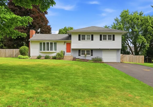 1st image of 277 Brainerd St, South Hadley, MA 01075 | MLS# 73563537