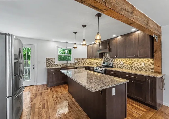 2nd image of 28 Carrington Ave, Dracut, MA 01826 | MLS# 73538676