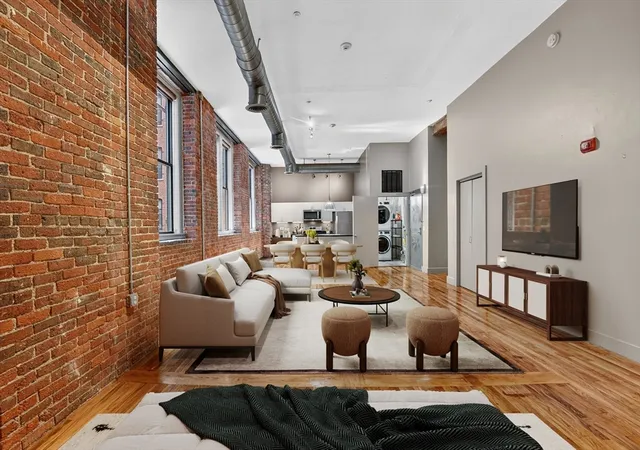 1st image of 13 Willow #205, Lynn, MA 01901 | MLS# 73553739