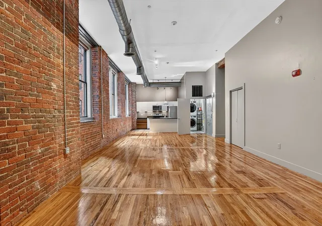 2nd image of 13 Willow #205, Lynn, MA 01901 | MLS# 73553739