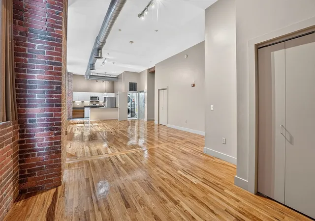 3rd image of 13 Willow, Lynn, MA 01901