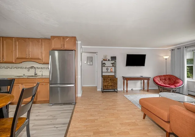 3rd image of A4 Colonial Dr #7, Andover, MA 01810 | MLS# 73543345