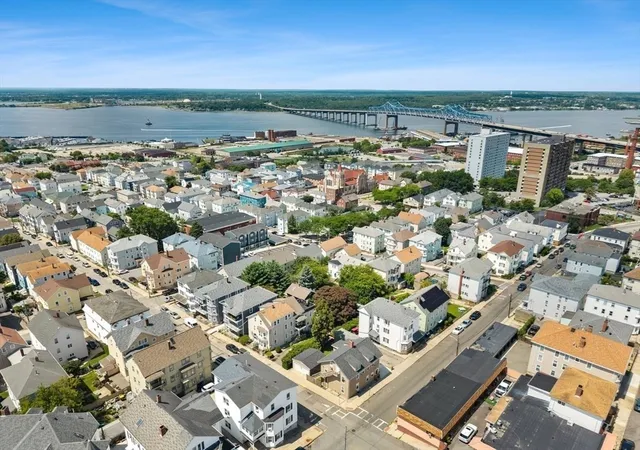 Listing Photo 5 - Condo for sale in building located at 315 Washington St, Fall River, MA 02721