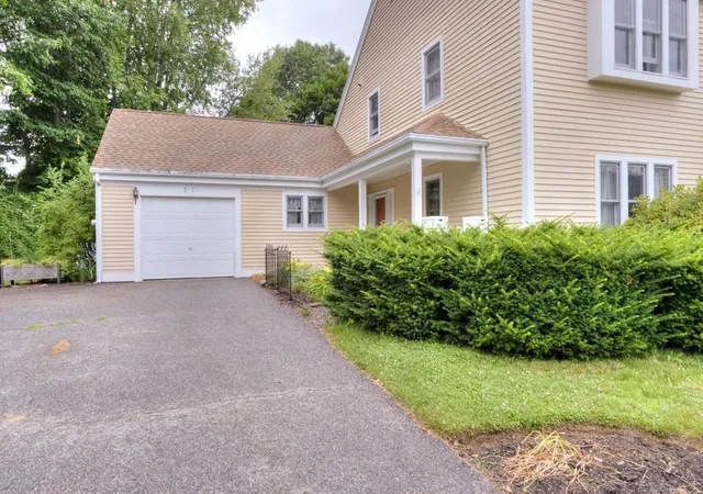 Homes for sale in Auburn, MA | 5 Pioneer Lane #1, Auburn, MA 01501 | MLS# 73545825