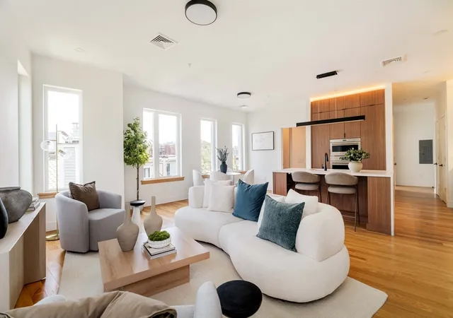 2nd image of 58 Kent #U404, Brookline, MA 02445 | MLS# 73532255