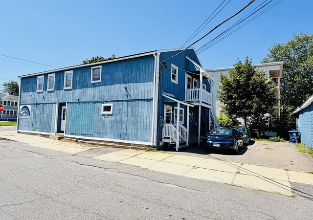19th image of 264 Mechanic St, Leominster, MA 01453 | MLS# 73566244
