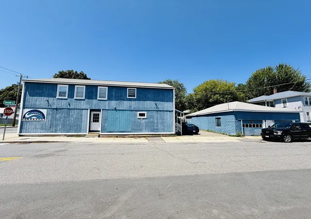Listing Photo 4 - Condo for sale in building located at 264 Mechanic St, Leominster, MA 01453